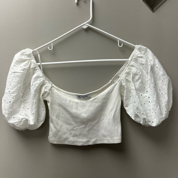 Zara Tops - Zara White Puffer Sleeve Cropped Top
